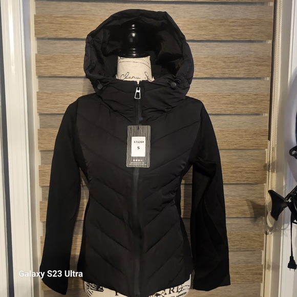 NWT Extra light black Puffer Jacket - Picture 10 of 16